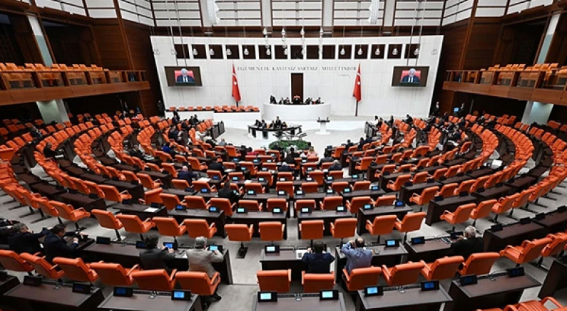 Emniyet ve Basına Kapsayan Yasa Düzenlemeler TBMM'den Geçti.