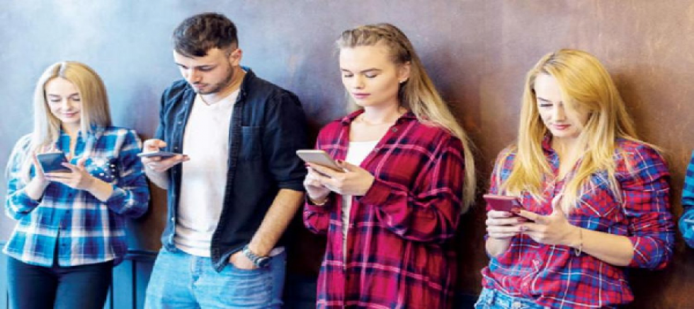 Araştırma: Yüz Binlerce Çocuk ve Genç Sosyal Medya Bağımlısı!