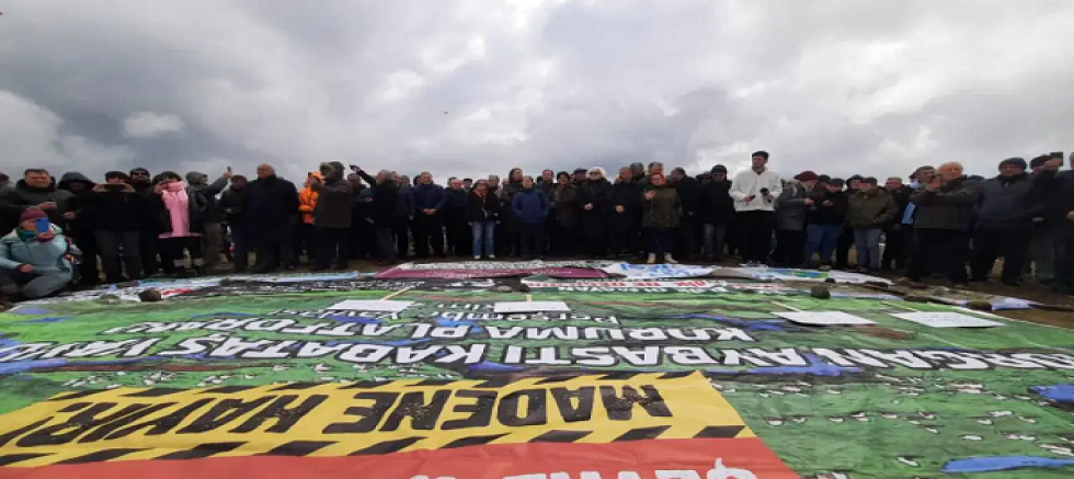 Ordu'da Halk Kar ve Soğuk Dinlemeden Madene Karşı Direniyor.