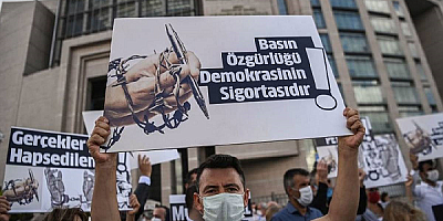 CHP Nisan Ayı Basın Özgürlüğü Raporu Yayınladı.