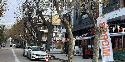 Darıca'da Temizlik Görevlisi Bulduğu Para Dolu Paketi Polise Teslim Etti.