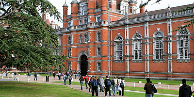 YÖK'ten Yurtdışında Üniversite Okumak İsteyenlere Denklik ve Tanınırlık Uyarısı!